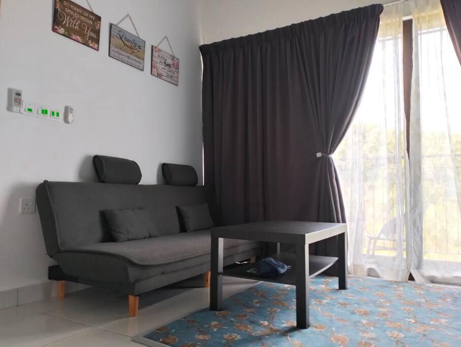 H&H Lovely Homestay In Nilai Exterior photo